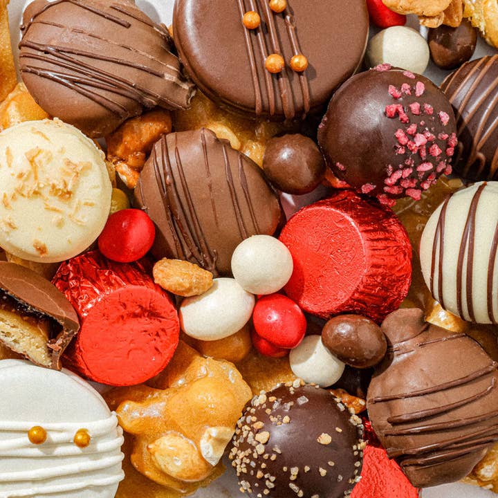 Bonnie & Pop - Wholesale Food Gift Basket - Festive Gourmet Sweets Collection
