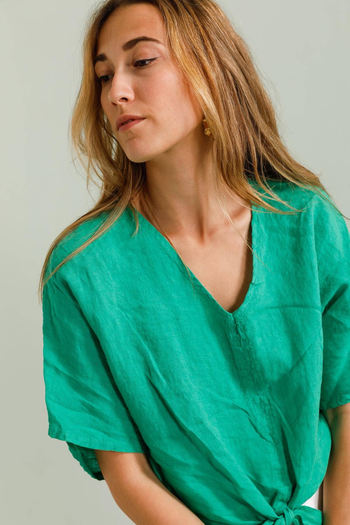 LÉA & LUC - Wholesale Overhemd met knopen - Dames - 100% linnen blouse met korte mouwen REF. 2507117