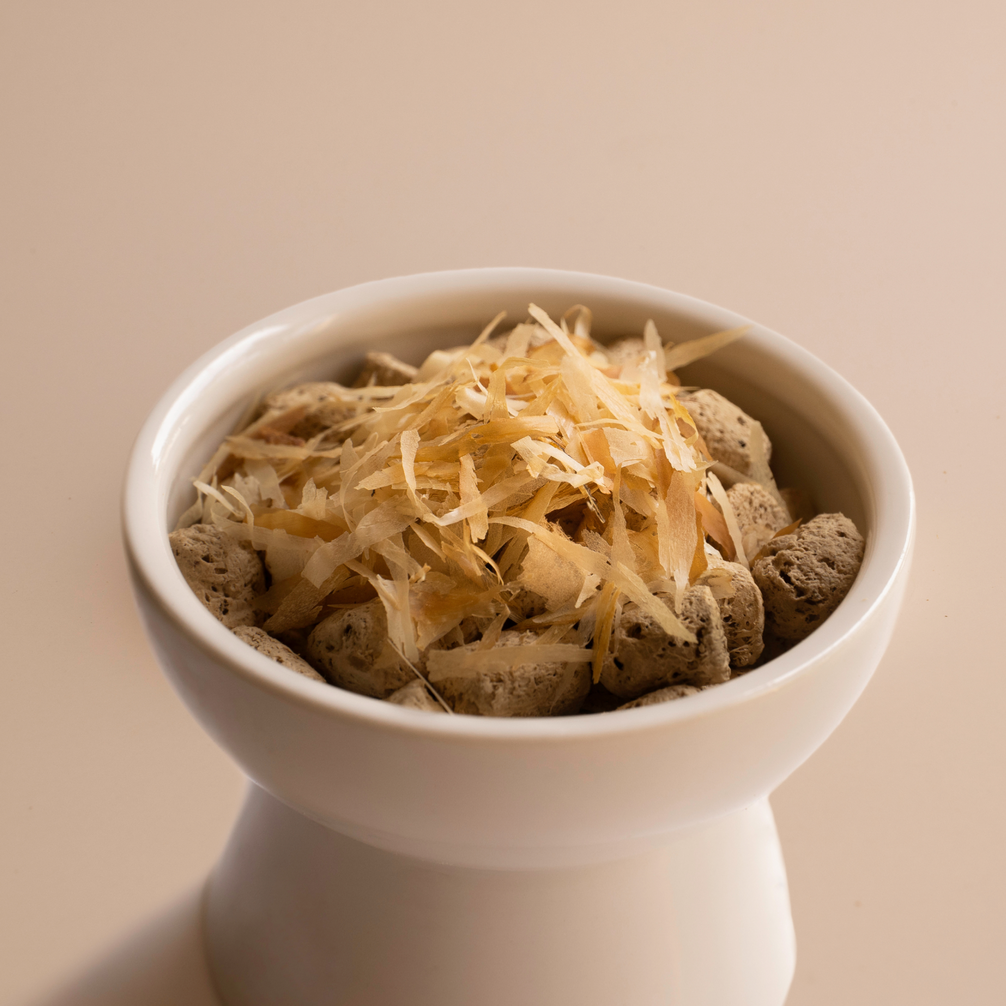 Bonito House - Wholesale Pet Treats - Cat - Umami Meal Topper: Bonito Flakes for Cats and Dogs4