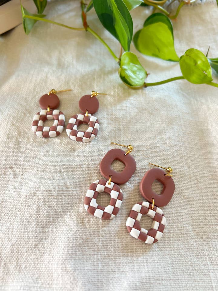 Dangles Xadrez por atacado de The Playful Clay