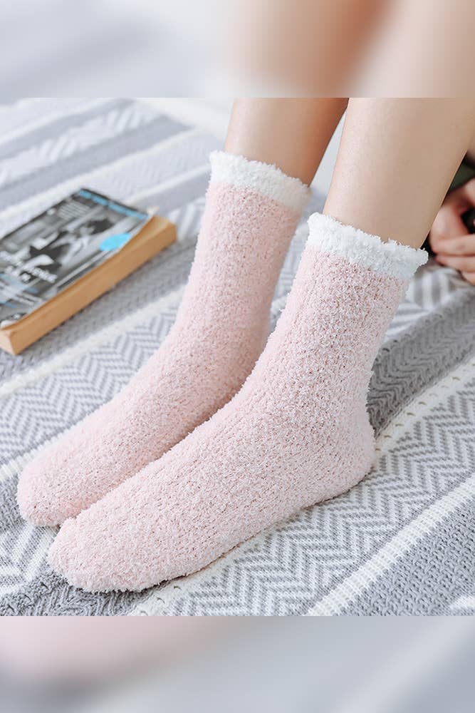 UNISHE - Vente Chaussons chaussettes – femme - Chaussettes de couchage douces antidérapantes et floues d'hiver ACC99210