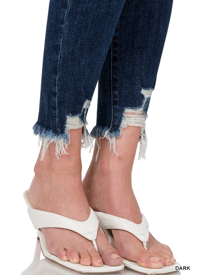 DUNKEL-143246 '... SI-23169 SKINNY-JEANSHOSE MIT USED-SAUM für den Großhandel auf Faire5