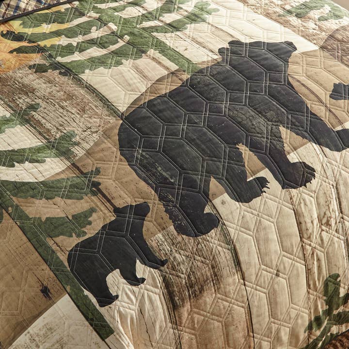 American Heritage Textiles - Wholesale Bedding Set - Donna Sharp Painted Bear 3PC Quilt Set