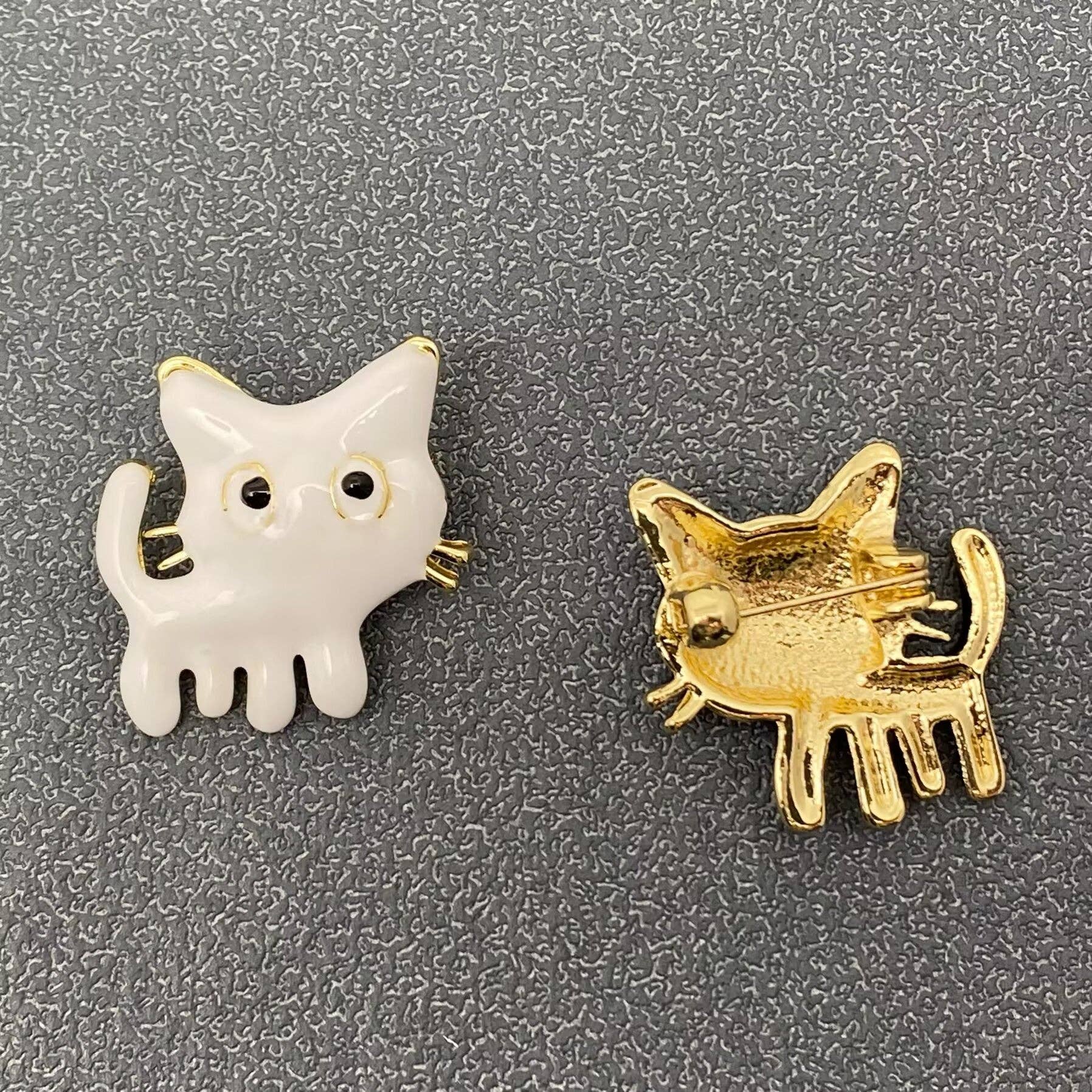 Mio Queena - Vente Broches - Broche Chat Drôle en Émail Blanc & Noir4