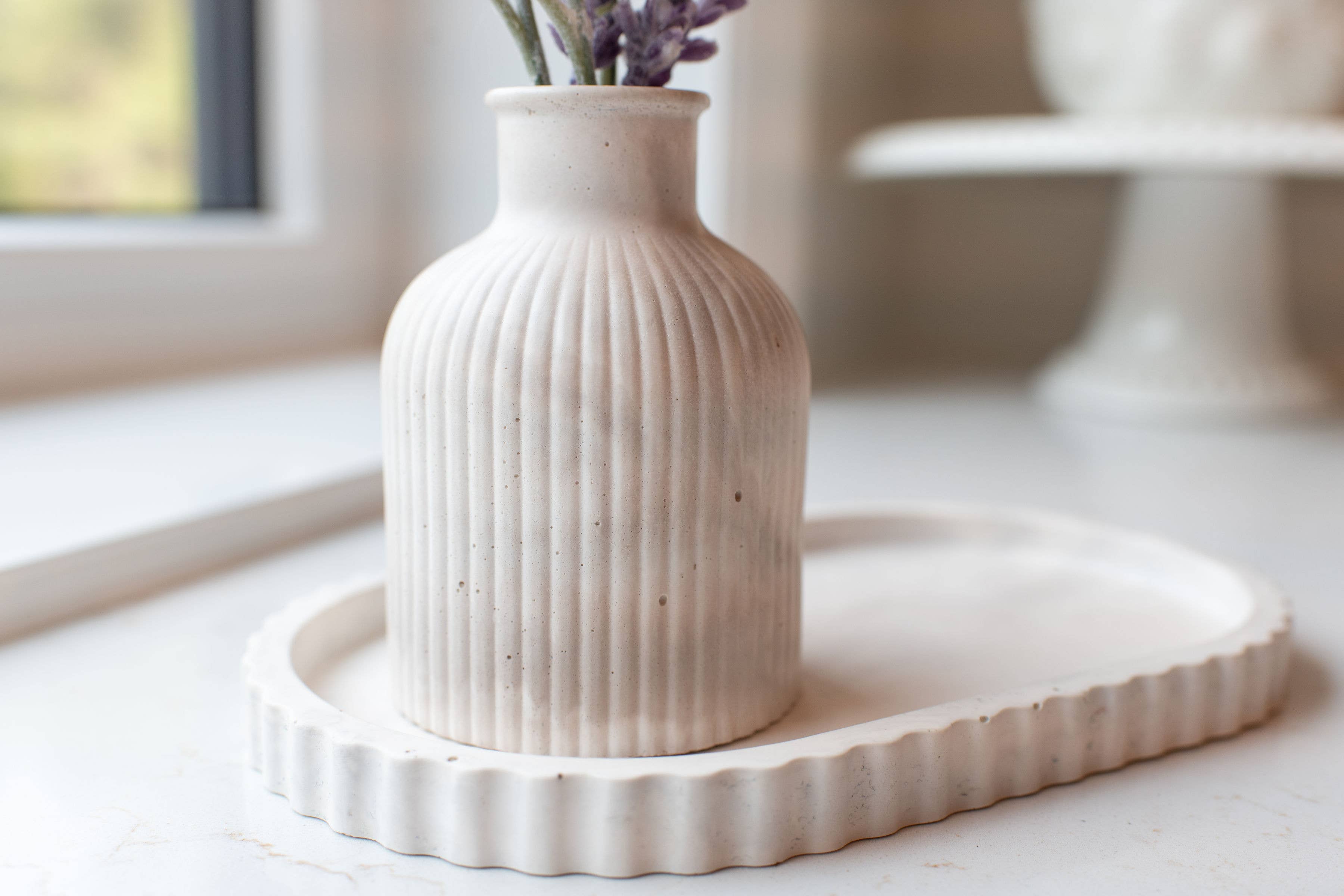 Lynn & Liana Designs - Wholesale Vase - Stoneware Collection - Bud Vase (NEW) - NO TARIFFS!2