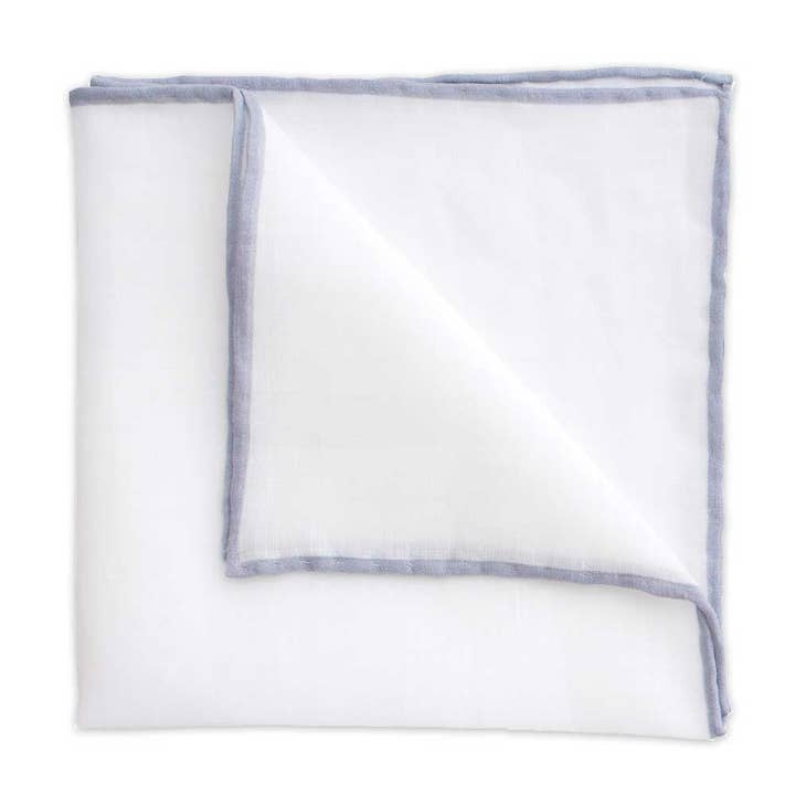 Pochette de costume en lin blanc avec bordure grise pour la vente par Beau Ties of Vermont