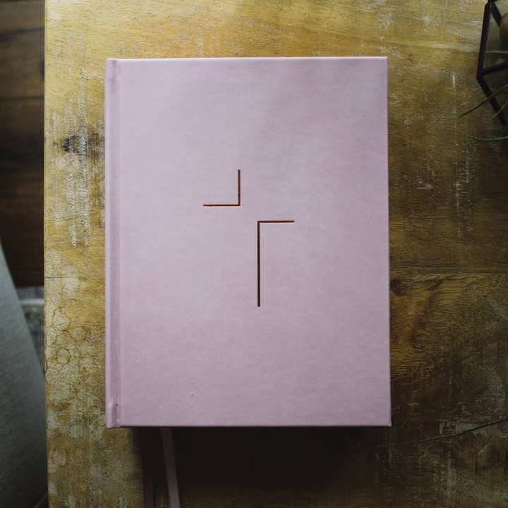 HarperCollins Christian Publishing - Wholesale Religion - ESV The Jesus Bible Leathersoft Over Board Pink1