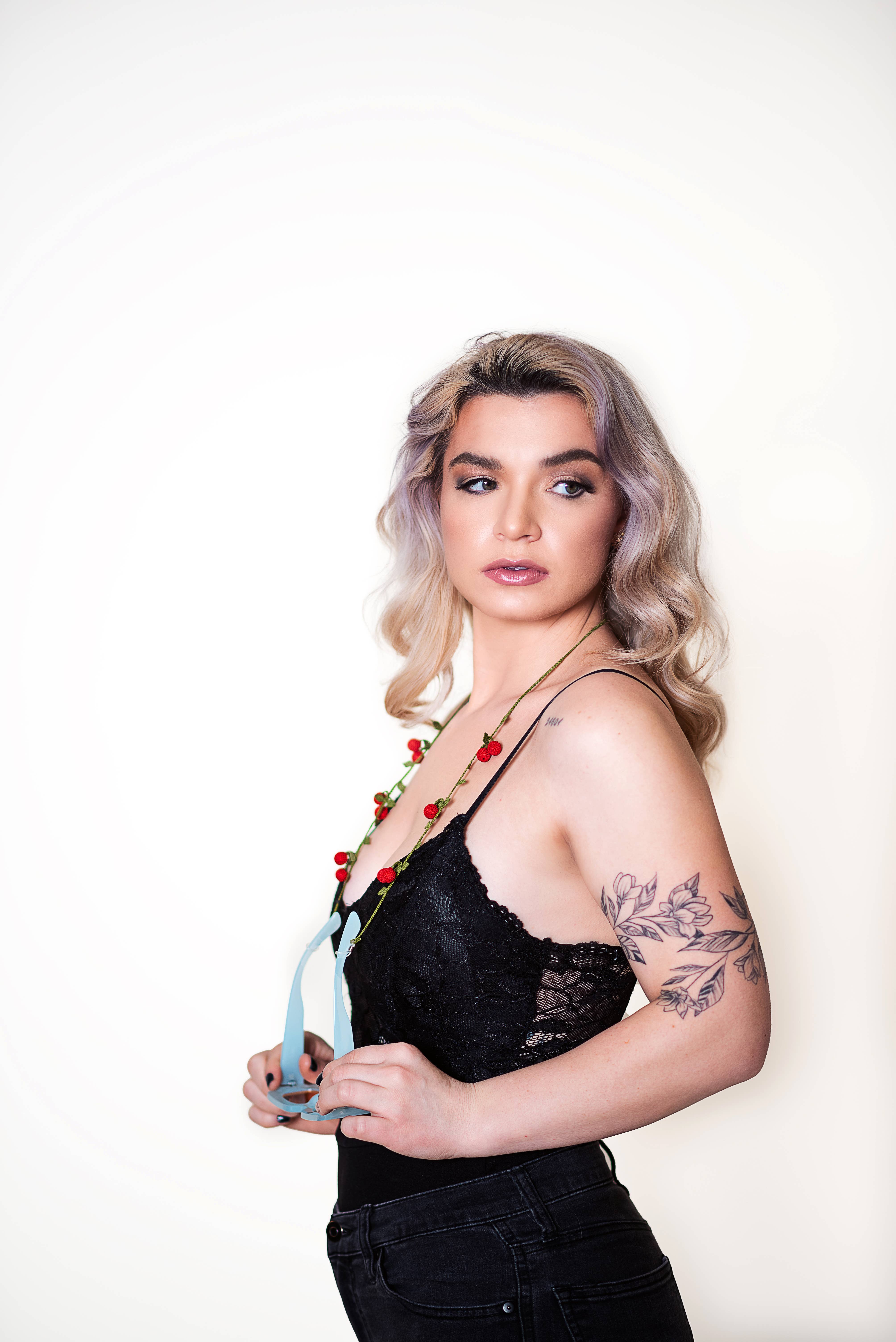 Hemsin Atelier - Wholesale Sunglasses/Eyeglasses Strap - Women's - Cherry Eyeglass Lanyard7