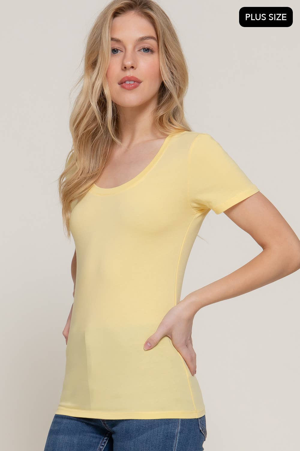 Active Basic | Active USA - Vente T-shirt – femme - [GRANDE TAILLE] Haut à manches courtes en jersey de coton à encolure dégagée29