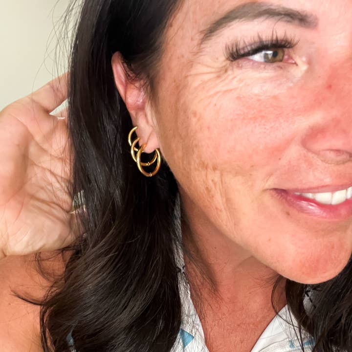 Fiona Grace - Wholesale Jewelry Set - Larger 18k Gold Huggies- Set Of 32