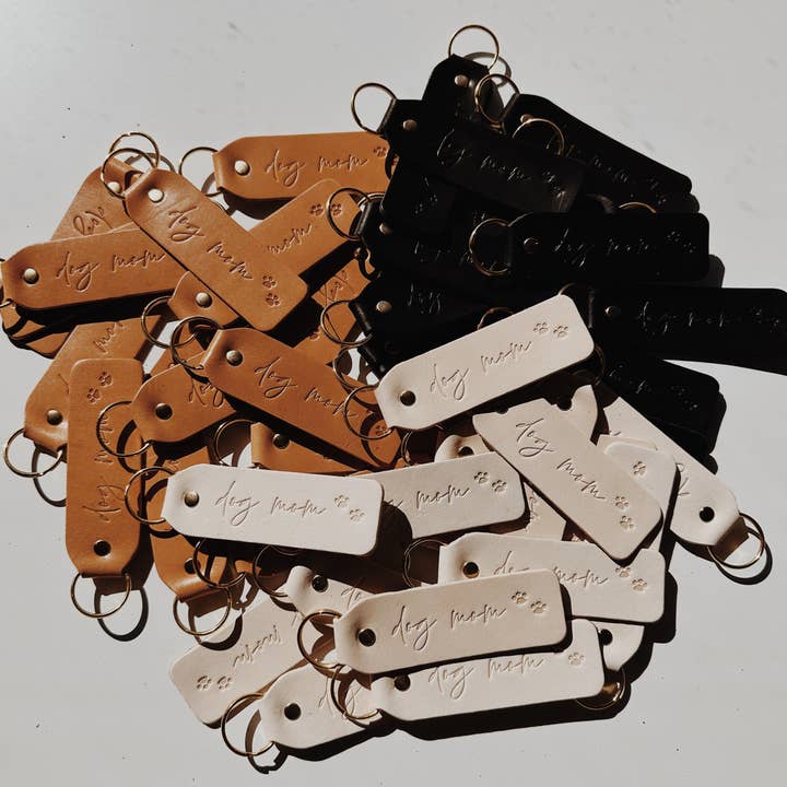 Twin Sparrow - Wholesale Keychain - Women's - "Dog Mom" Script Keychain1
