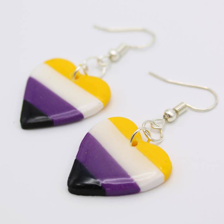 KelZo Jewellery - Vente Boucles d'oreilles pendantes - Pendants d'oreilles cœur non binaires0