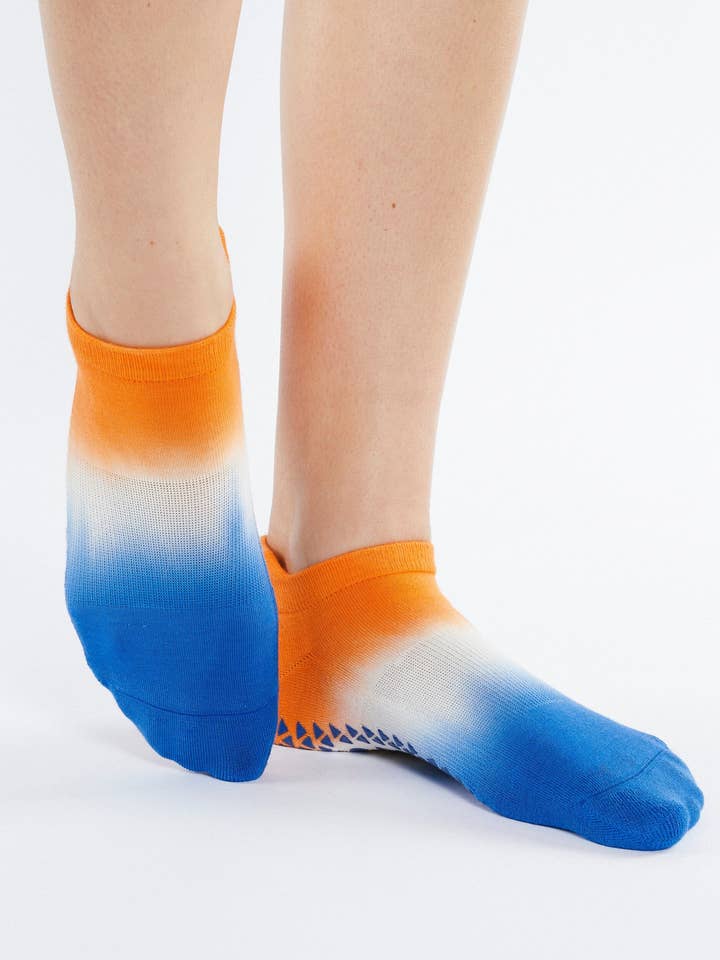 Pointe Studio - Wholesale Socks - Women's - Women's Wyatt Full Foot Grip Sock