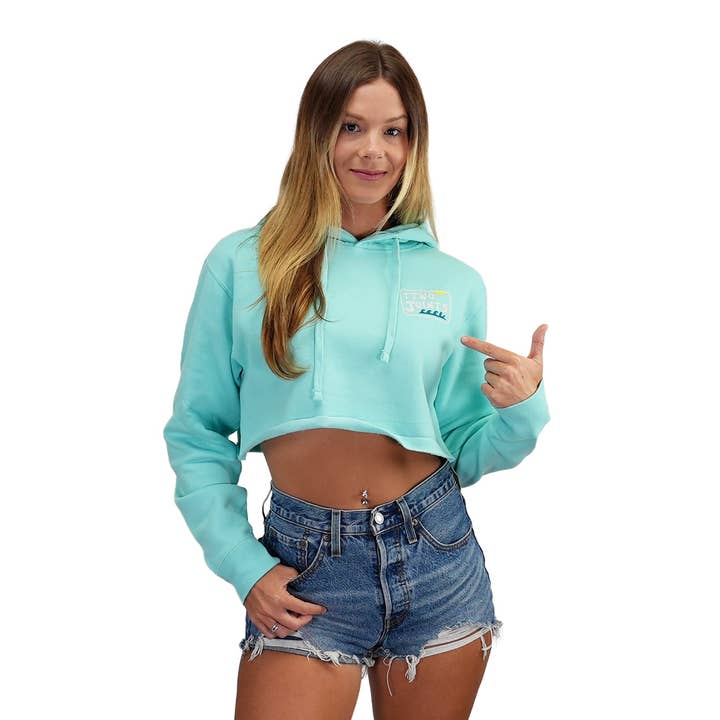 Felpa corta da donna "Stay Wild" per la vendita all'ingrosso da parte di Two Joints Surf Co.