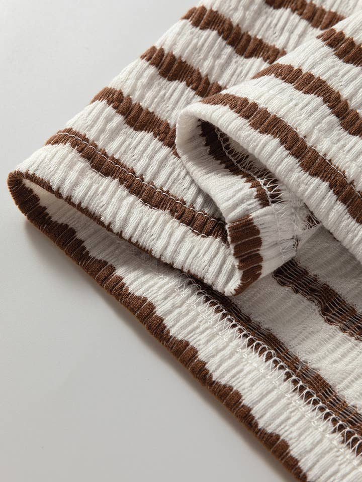 Khaki-Streifen Khaki gestreiftes strukturiertes Kapuzenoberteil mit V-Ausschnitt und langen Ärmeln im Casual-Stil für den Großhandel auf Faire2