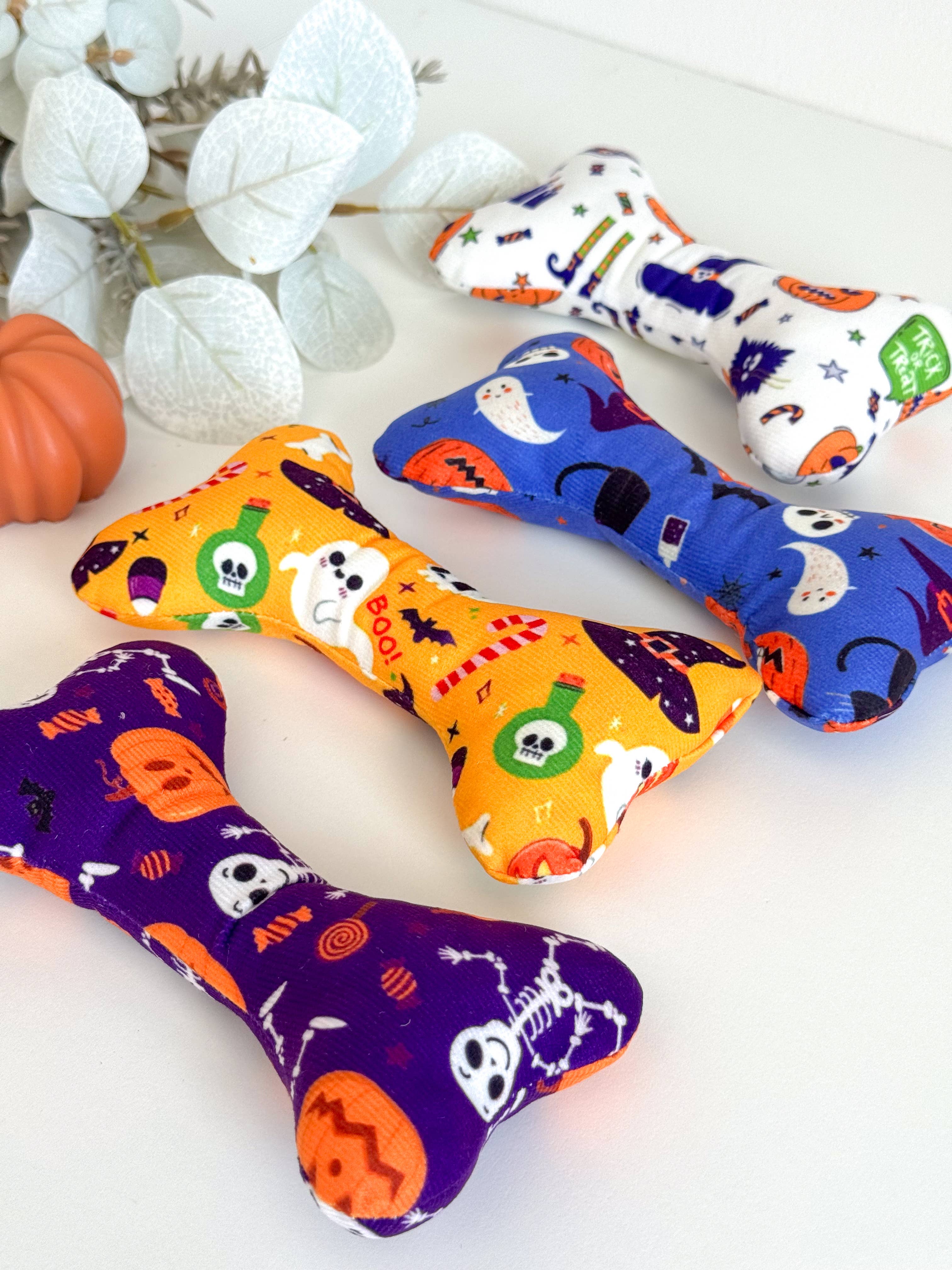 Doggotique – Peluche - Cão por atacado – Osso de pelúcia assustador, brinquedo para cães de Halloween,3