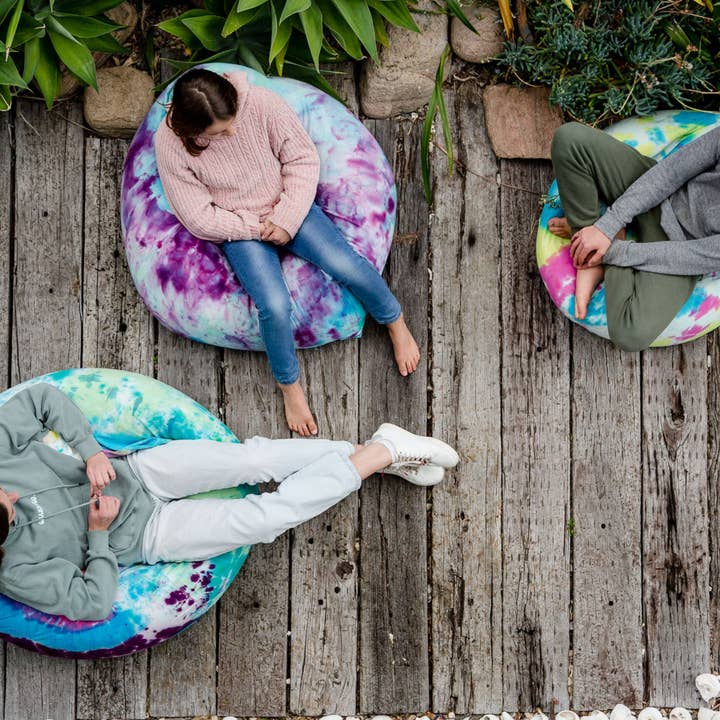 MOOCHI LIFE – Großhandel Bastelset – BATIK-SET FÜR SITZSÄCKE (3 FUSS) — NEU AUF DEM MARKT!