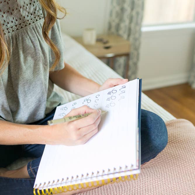 Paper Peony Press - Wholesale Crafts, Hobbies & DIY Book - Pretty Simple Lettering6