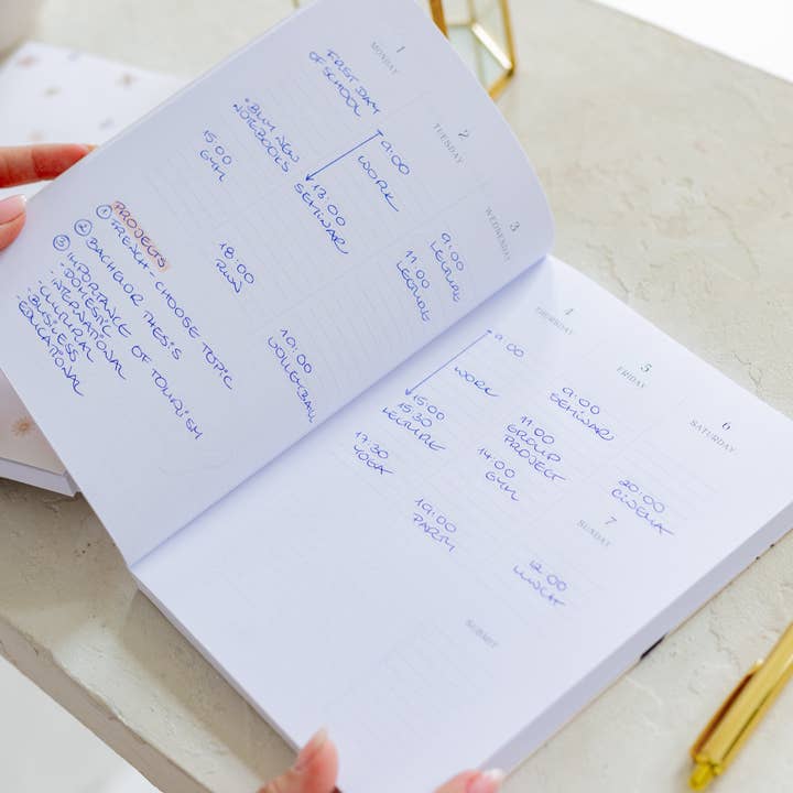 Love & Story Design - Wholesale Planner - Paperback Academic Planner 2025/2026 Blue Serenity7