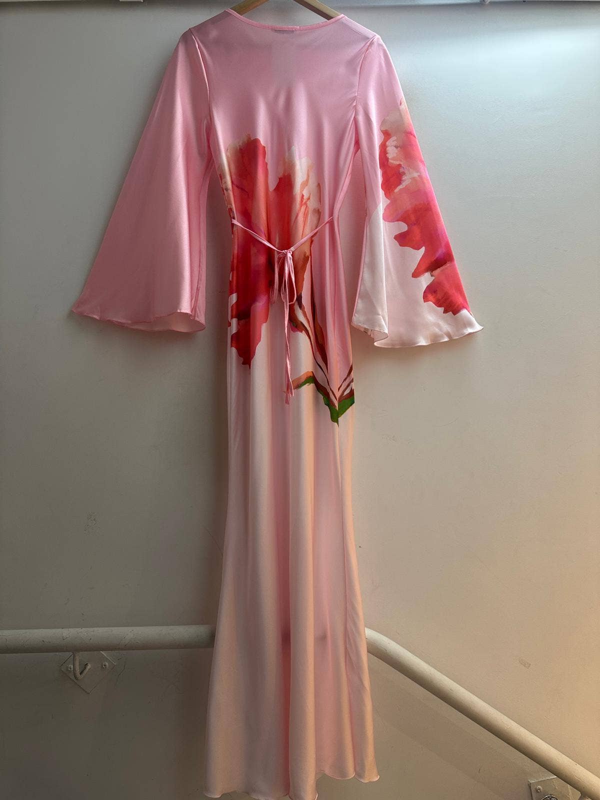 LORIANE – Großhandel Kleid – Damen – LORIANE Bedrucktes langes Kleid mit Bindebändern9