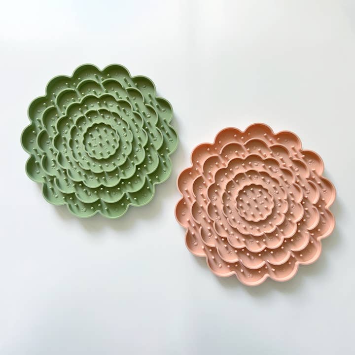 Glacier's Goodies - Wholesale Pet Food Mat - Dog - Hana Lick Mat – Floral Enrichment Mat (8”) – Pink4