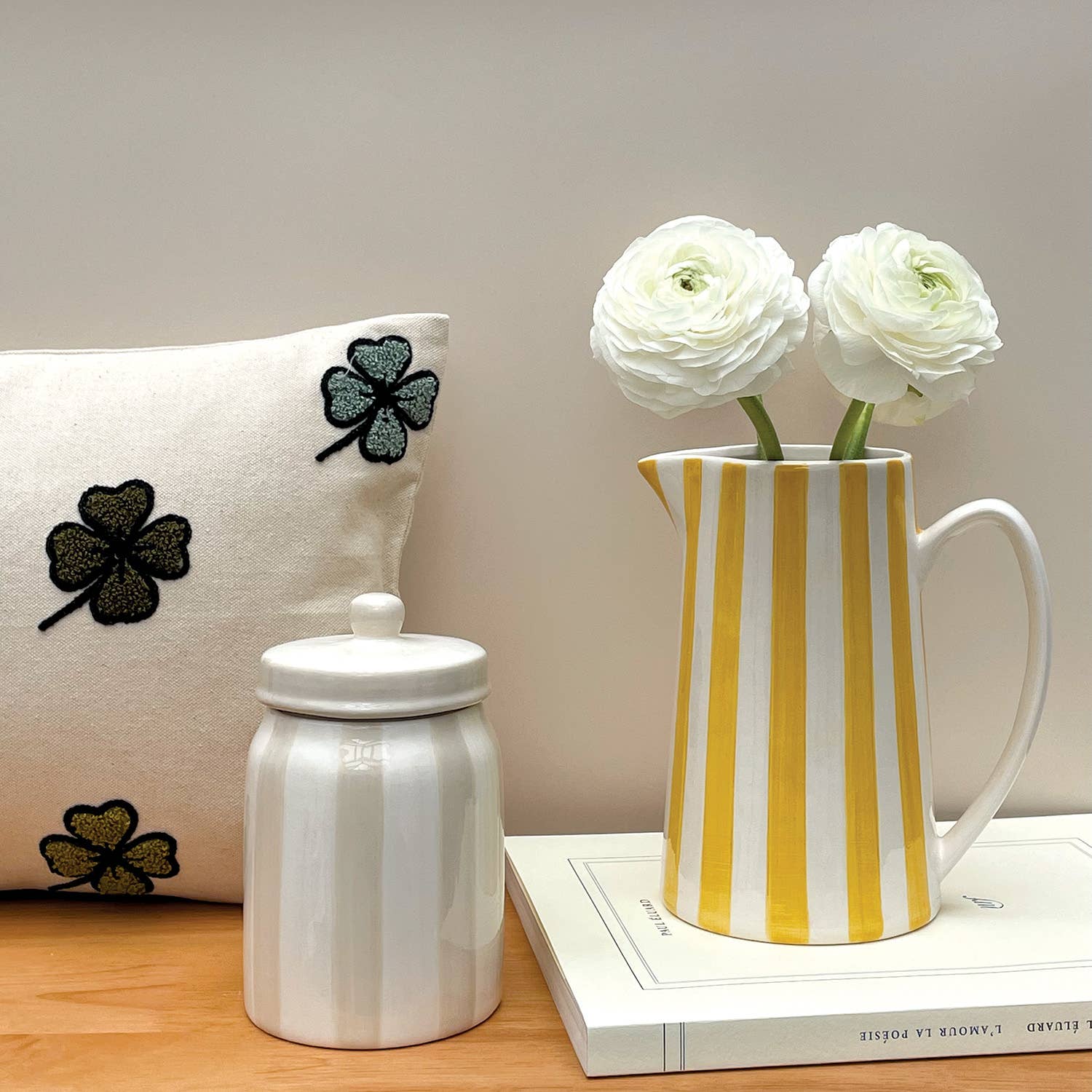 Opjet Paris – wholesale Pitcher – Pitcher stripe gm saffron L17.8 W12.5 H21.3cm2