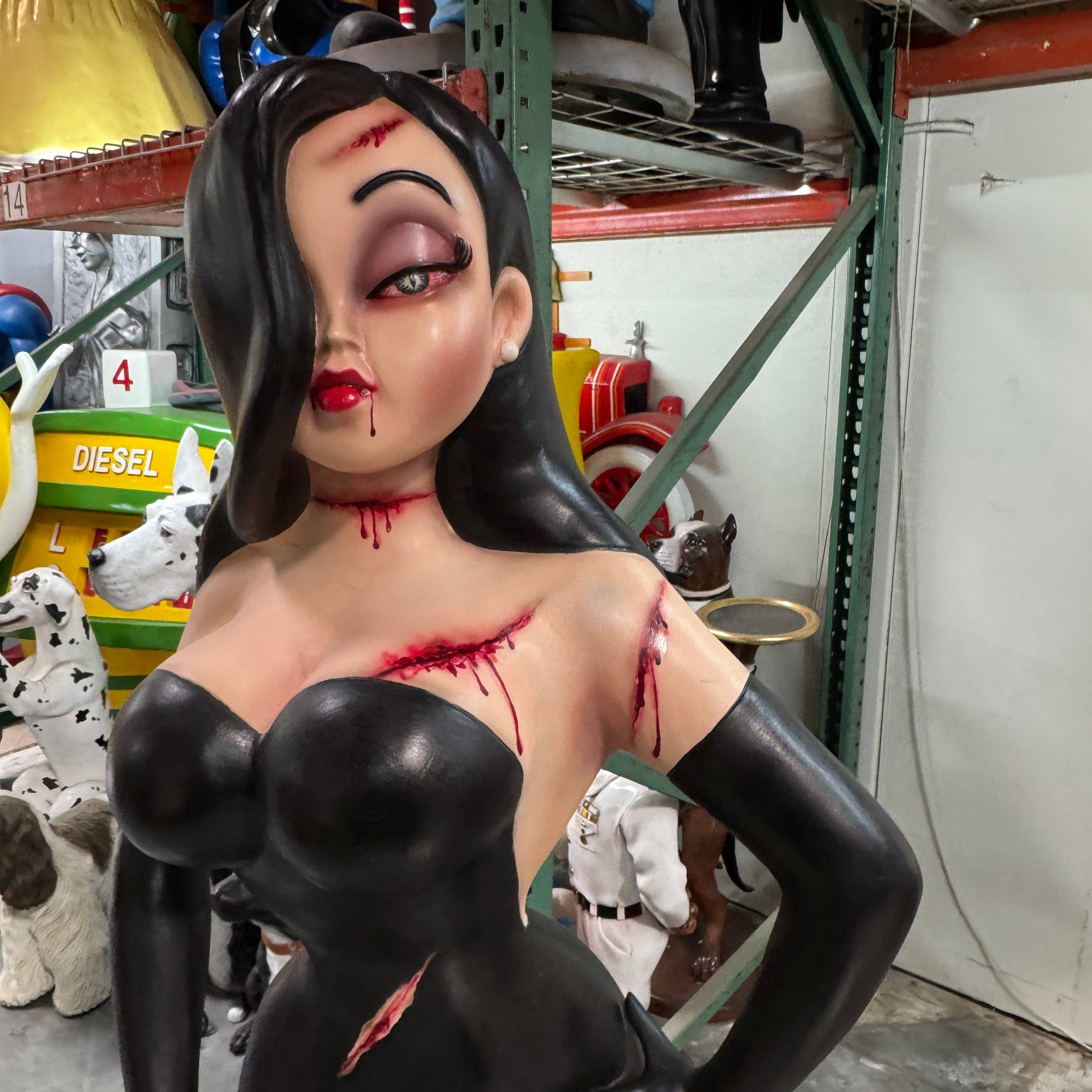 LM Treasures - Wholesale Decorative Figurine - Scary Jessica in Black Life Size Statue4