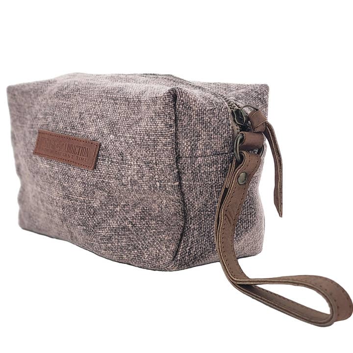 Vintage Addiction - Wholesale Makeup/Cosmetic Bag - Grey Shaving/Cosmetic Bag1