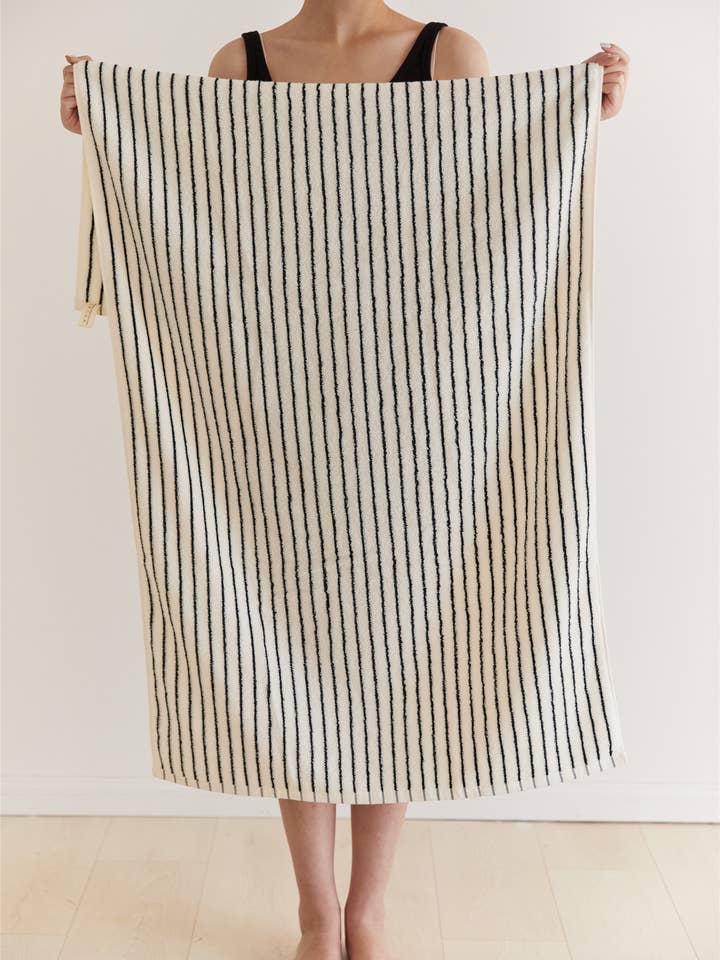 Retro Style 100% Cotton Soft Absorbent Striped Bath Towel for wholesale by INSPECIAL HOME
