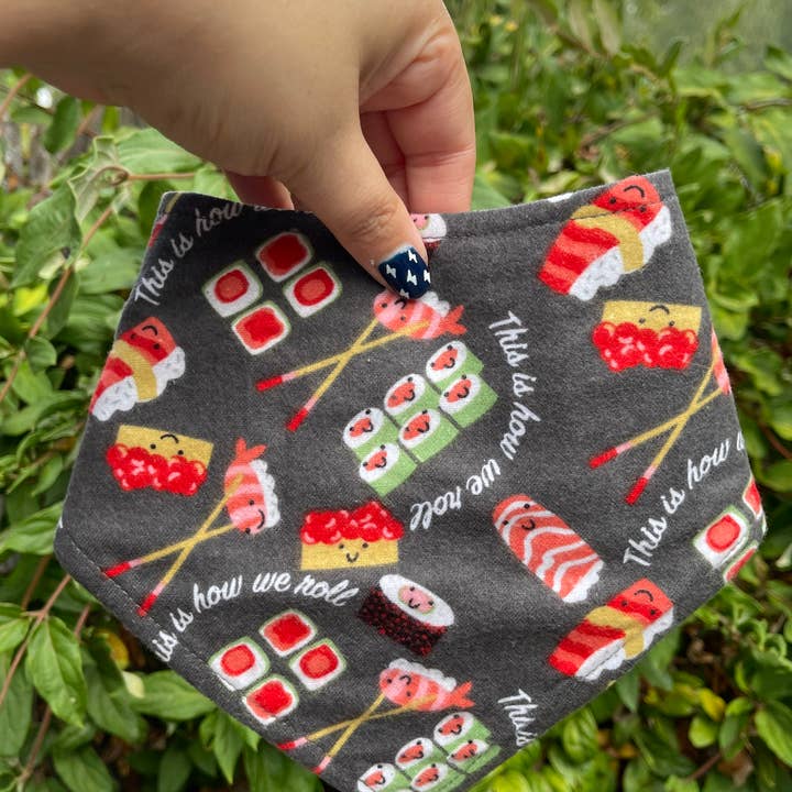 Very Vintage Designs - Vente Bandana – chien - Bandana pour chien Sushi – Imprimé nourriture Kawaii - Écologique6