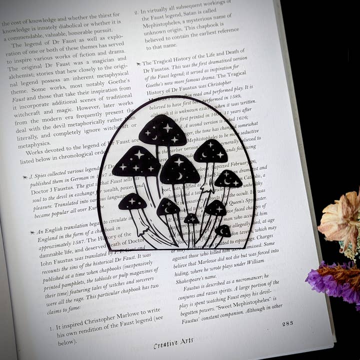 Signet transparent - Champignons magiques célestes Black Goth Witch pour la vente par Dark Veinlet