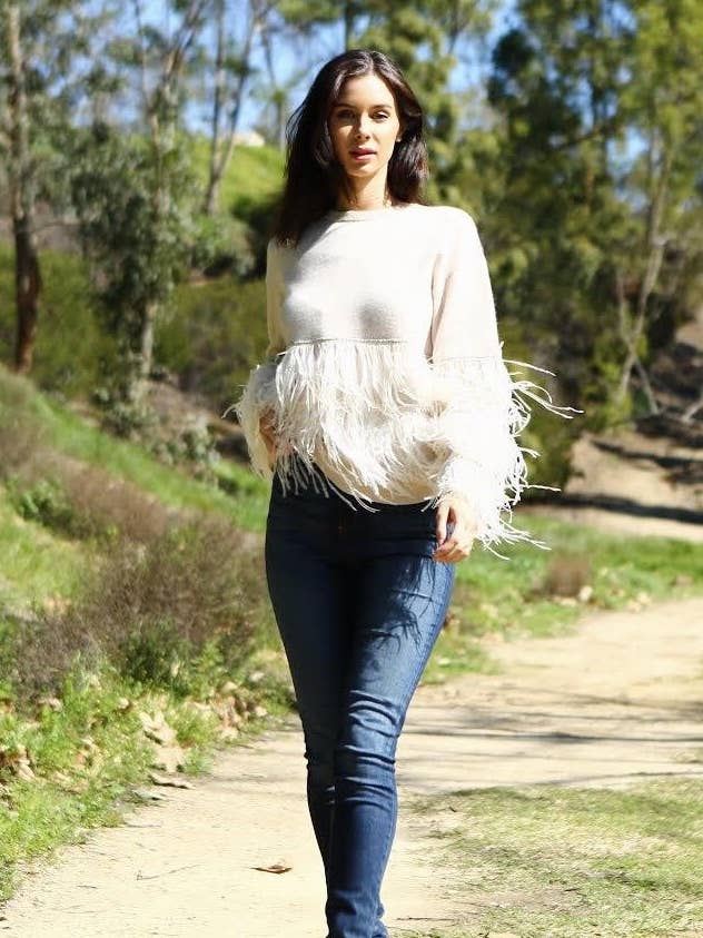 Sally Stickad Tröja med fjädrar för wholesale av Joh Apparel