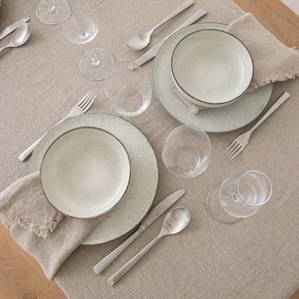 LinenMe - Wholesale Tablecloth - Linen Tablecloth Natural Terra Fringe5