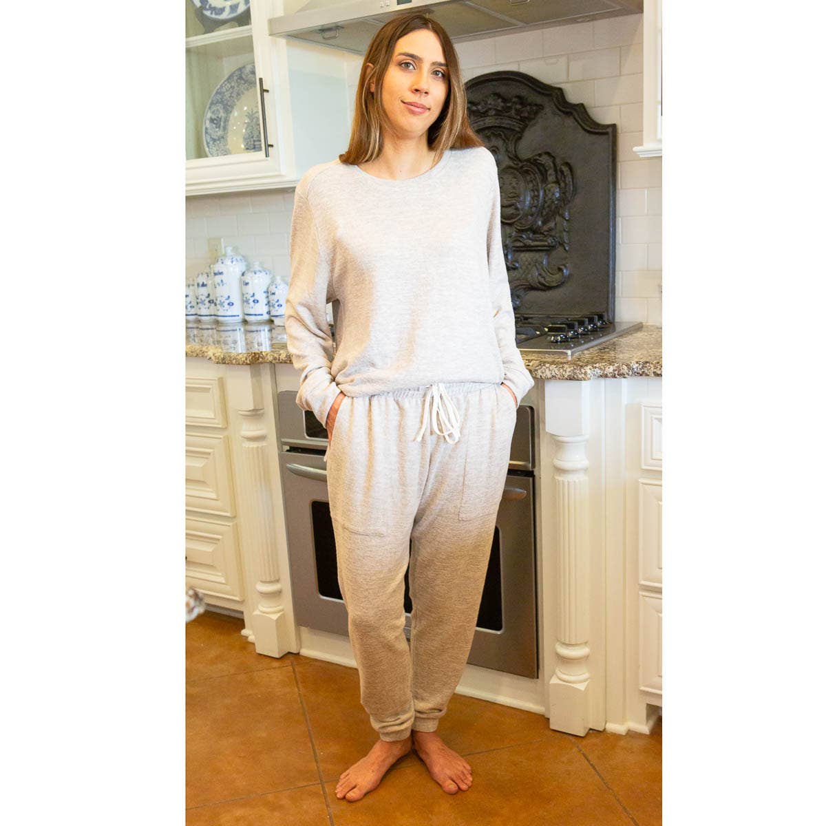 The Royal Standard – Großhandel Lounge-Trainingshose/-Jogginghose – Damen – Gebürsteter Hacci Jogger Taupe -Asst.2