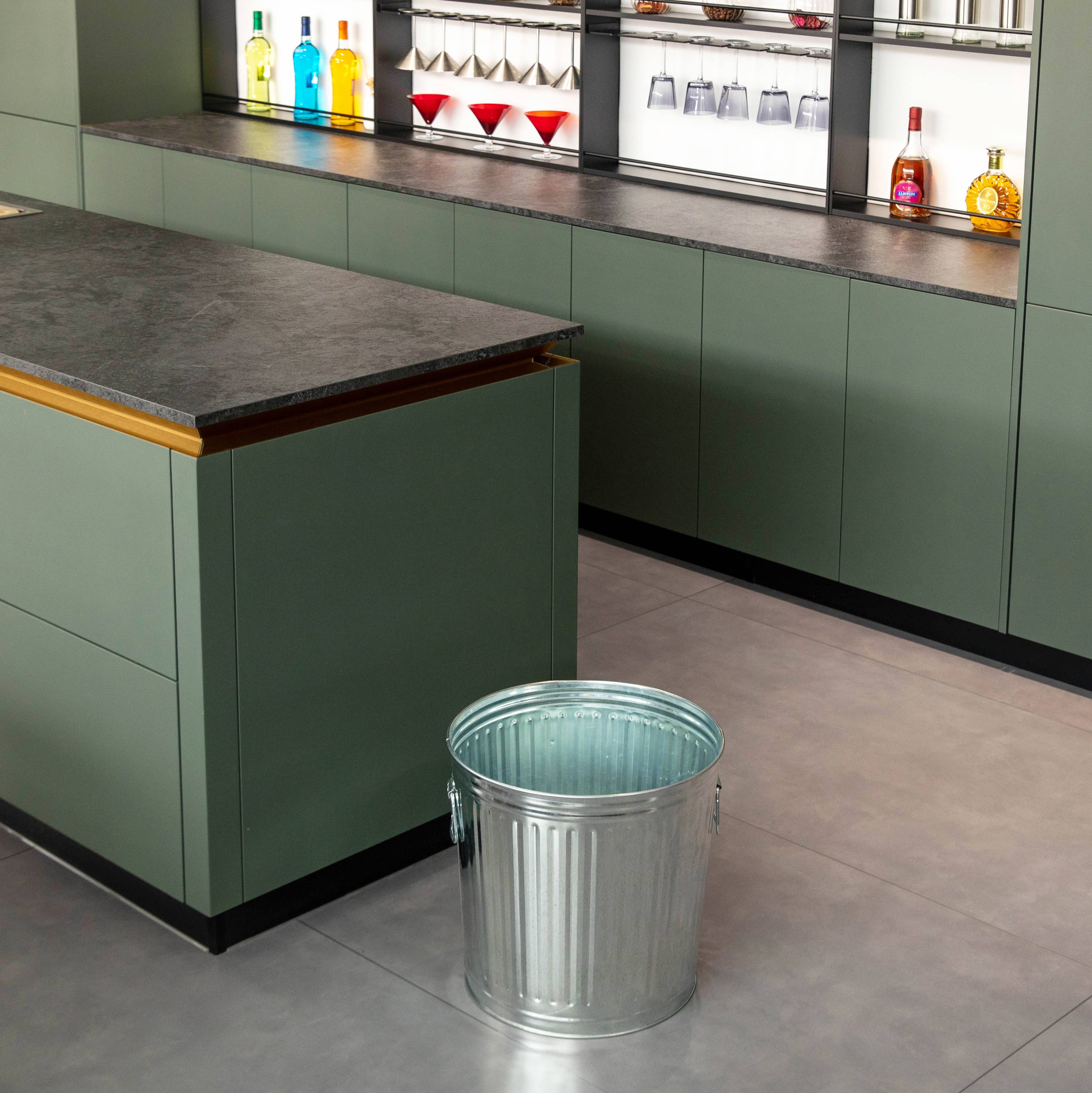 Quickway Imports - Wholesale Trashcan/Trash Bin - Gardenised Round Galvanized Steel, Trash Can with Lid8