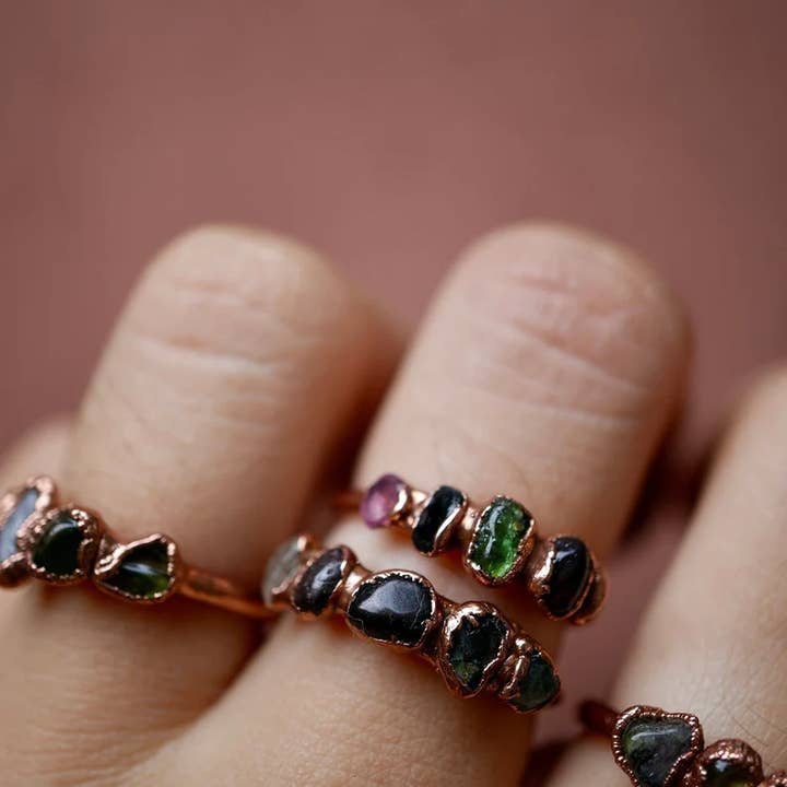 Multi-farvede turmalin Ring || Kobber Crystal Ring || for engroshandel hos Daddy Daughter Jewelry