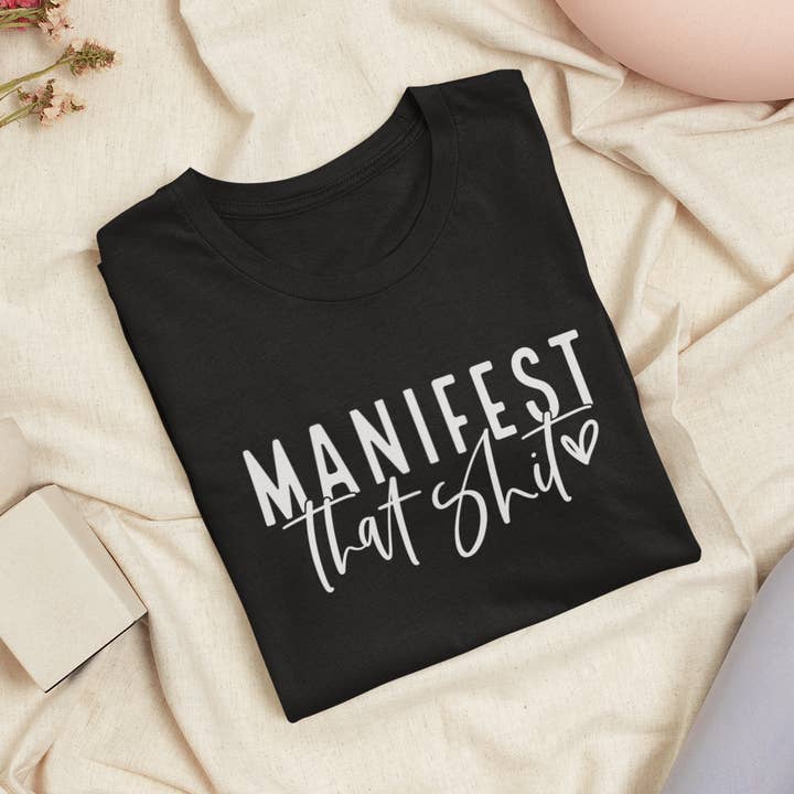 Dog Mom | Camiseta Manifest That Sh*t - Estampado blanco para venta al por mayor de Vixen Fluffy Paws