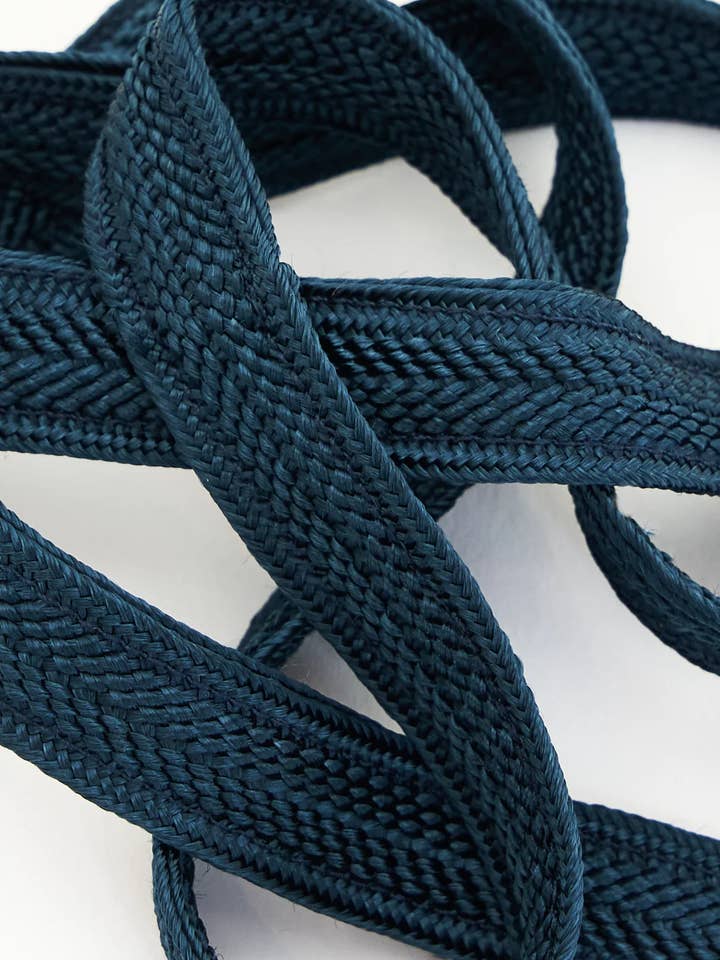 Nøglering - ZAHRA - classy navy for engroshandel hos YOOMEE