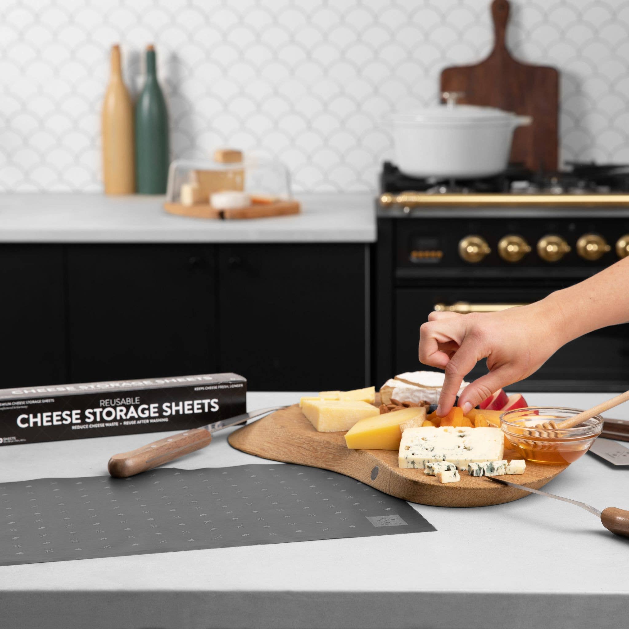 Formaticum - Wholesale Food Storage Wrap/Bag - Reusable Cheese Storage Sheets - Case of 207