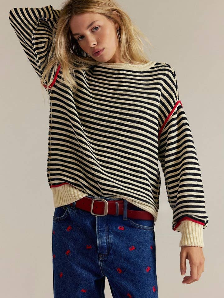 Suhkasana - Wholesale Knitted jumper – Women′s - Striped Crewneck Knit Pullover Sweater for Women – Relaxed Fit2