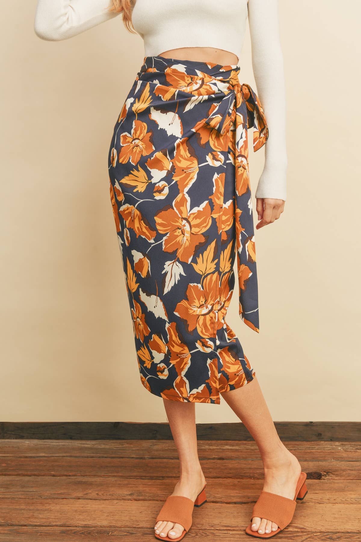 Dress Forum – Saia - Mulher por atacado – FS7272 Saia de envoltório de cetim floral5