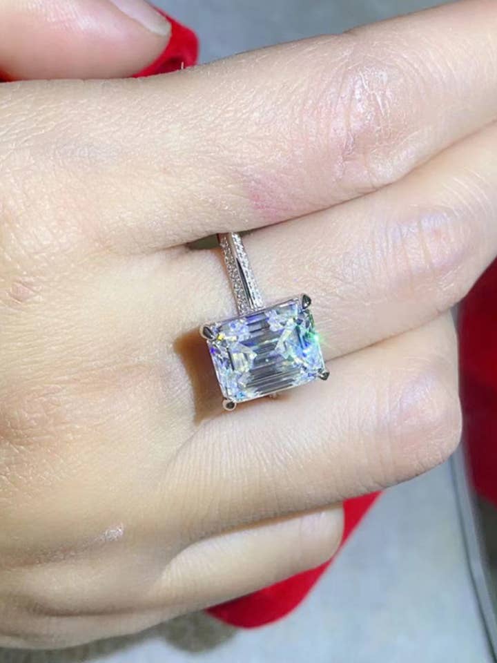 5 karat smaragdskuren moissanitring (platina över rent sterlingsilver) för wholesale av Sparkala