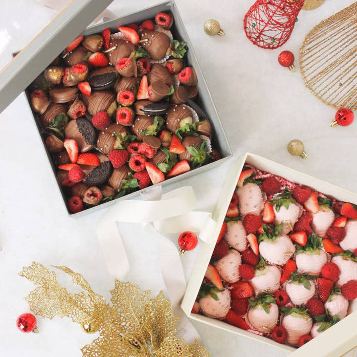 Elegant Design Supply - Wholesale Gift box - Square Gift Box with Clear Lid and Ribbon - Various Colors - For Luxury Flower/ Gift / Chocolate Strawberry Arrangements32