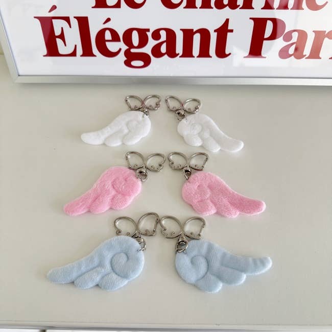 MOND HAUS – wholesale Keychain – Women's – MOCHI Keychain | Soft Touch Angel Wing Charm 2 Pieces Set0