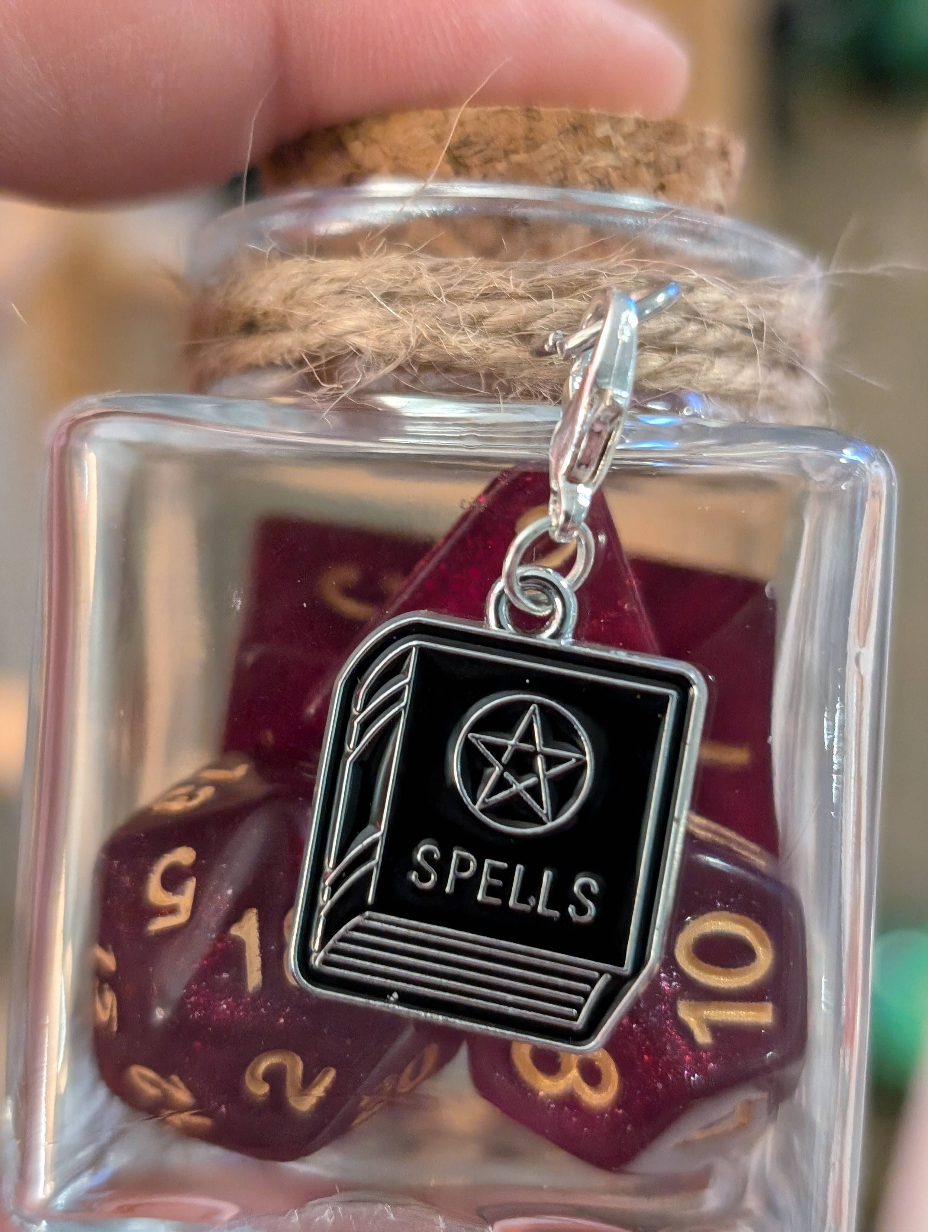 Con-Quest Crafts - Venta al por mayor Dado - Tarros de dados de hechizo con 7 dados D20 para TRPG33