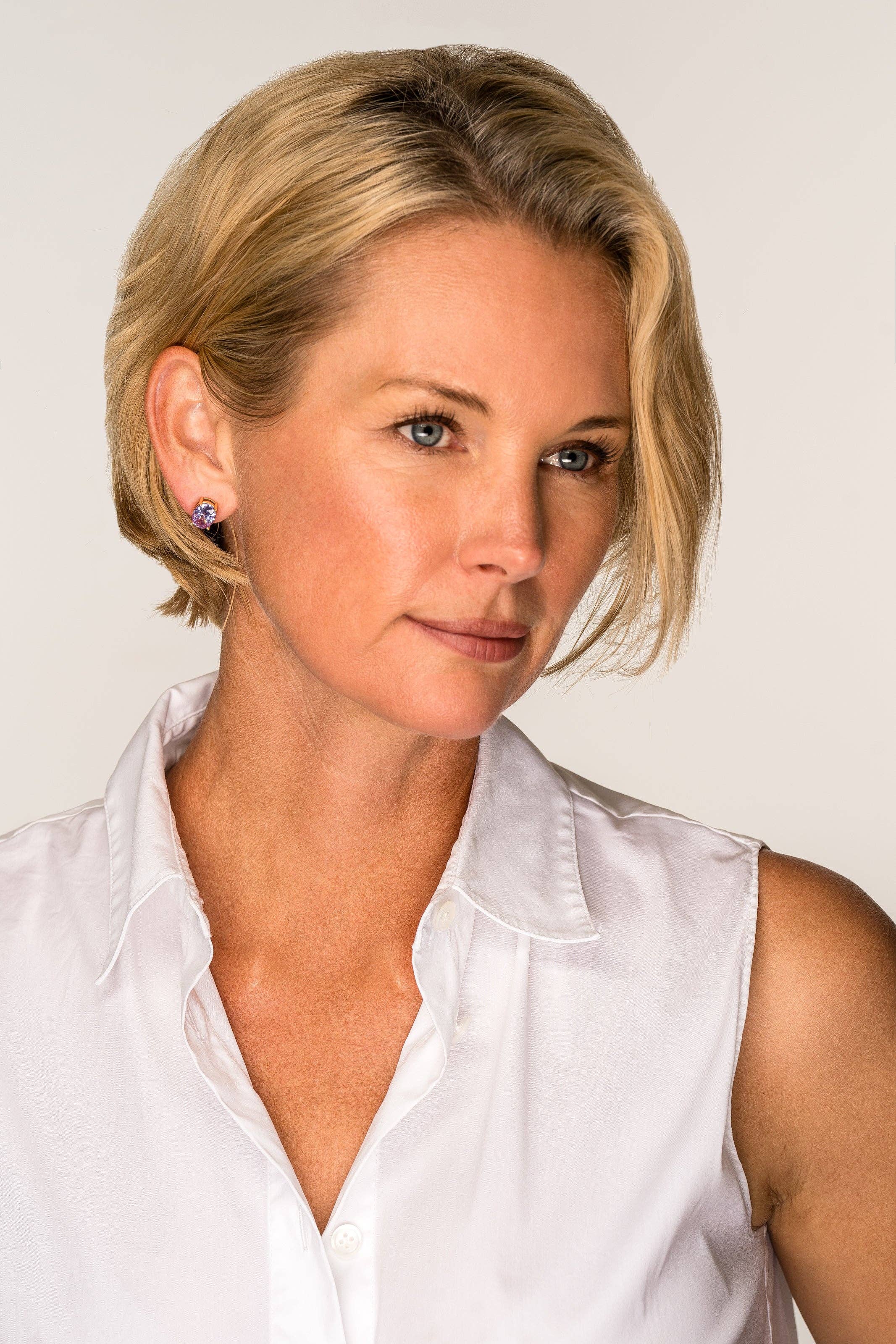 Violet & Brooks - Vente Clous d'oreille - Boucles d'oreilles à tige en cristal étincelant Mia3