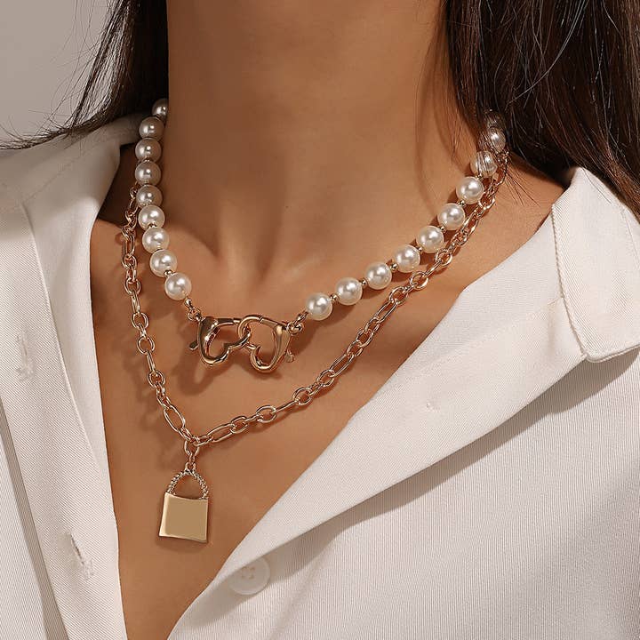 Gemscape UK – wholesale Pendant/charm necklace – Pearl layered necklace - Long with Lock in Gold Chain