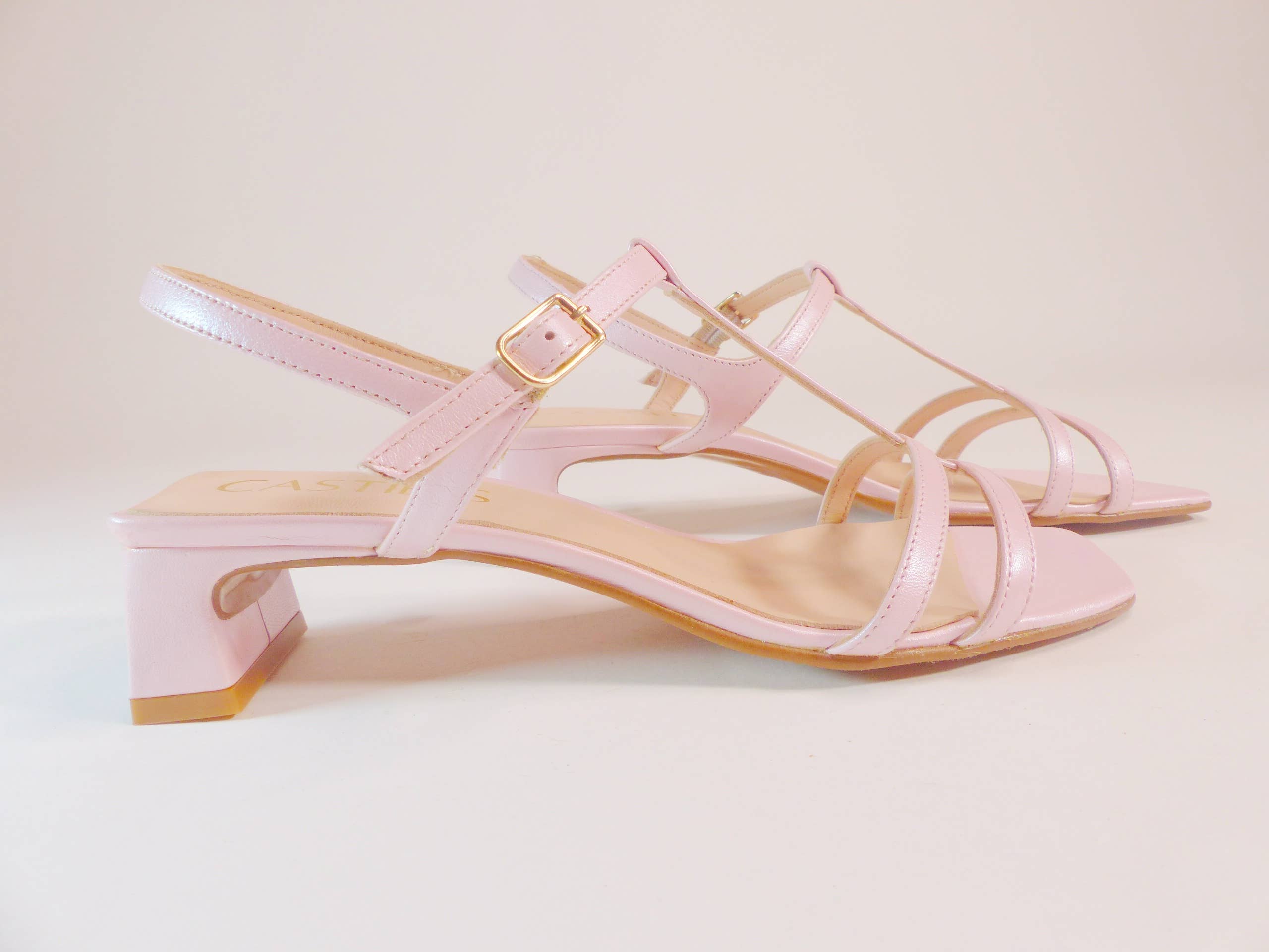 Castiels – wholesale Low heels – Women′s – OLISA ROSA1