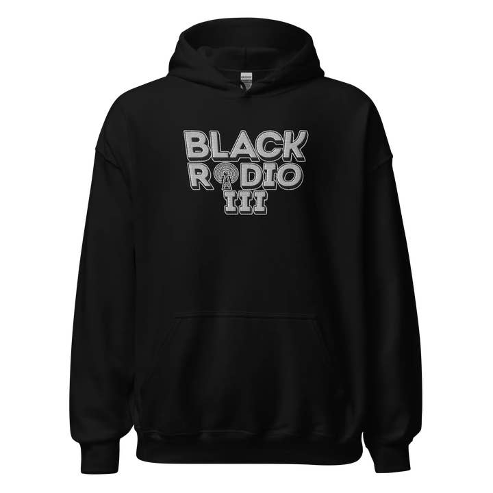 Sudadera negra con capucha bordada Radio III para venta al por mayor de The Closet Junkies