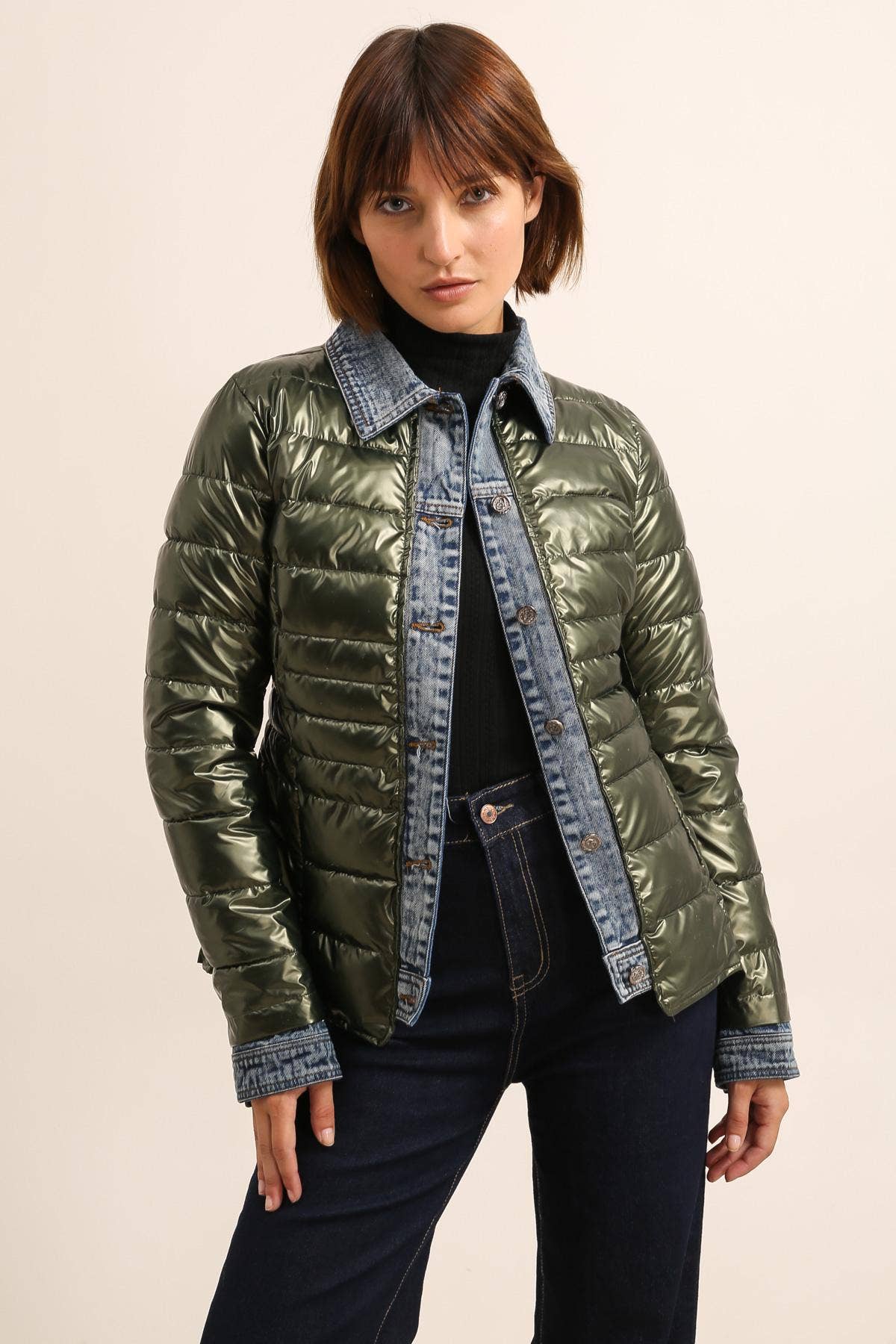 Attrait Paris - Wholesale Pufferjack - Dames - Kenza metalen jeansjack van twee materialen4